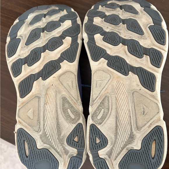 Hoka x Free People Clifton 9 Running Shoes - Picture 6 of 8